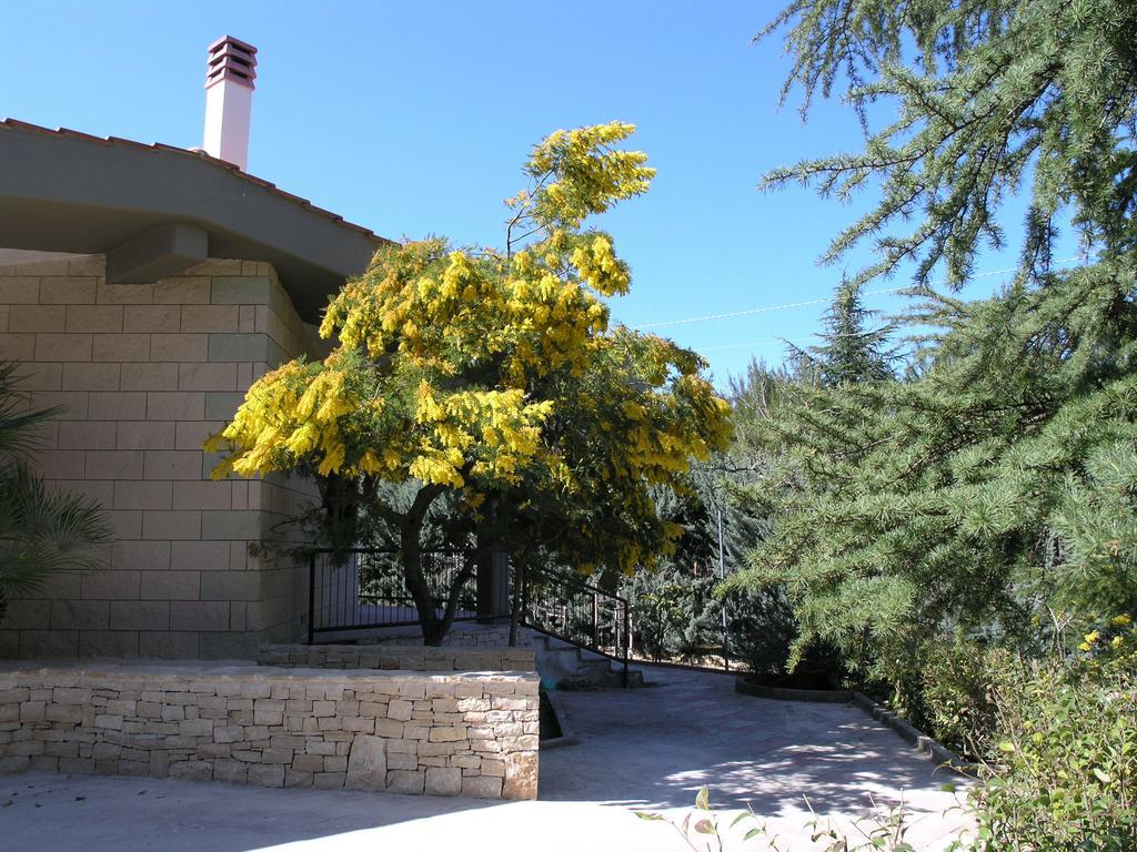 Chez-Antoinette Villa Castel Del Monte  Ruang foto