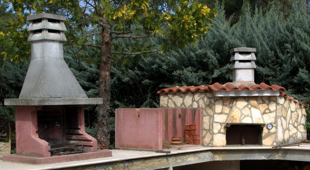 Chez-Antoinette Villa Castel Del Monte  Bagian luar foto