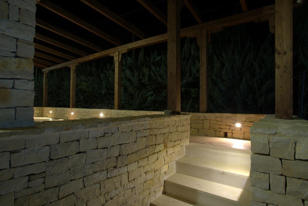 Chez-Antoinette Villa Castel Del Monte  Bagian luar foto
