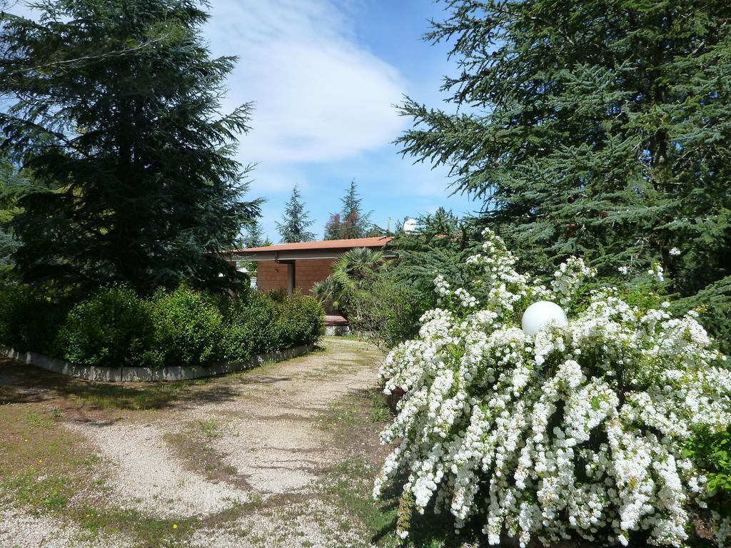 Chez-Antoinette Villa Castel Del Monte  Ruang foto